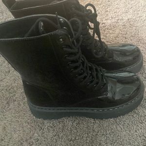 Unilody calf high  women booths 8.5